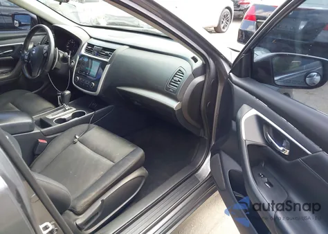 2017 Nissan Altima 2.5 Sr from USA, damaged, VIN 1N4AL3AP3HC166117